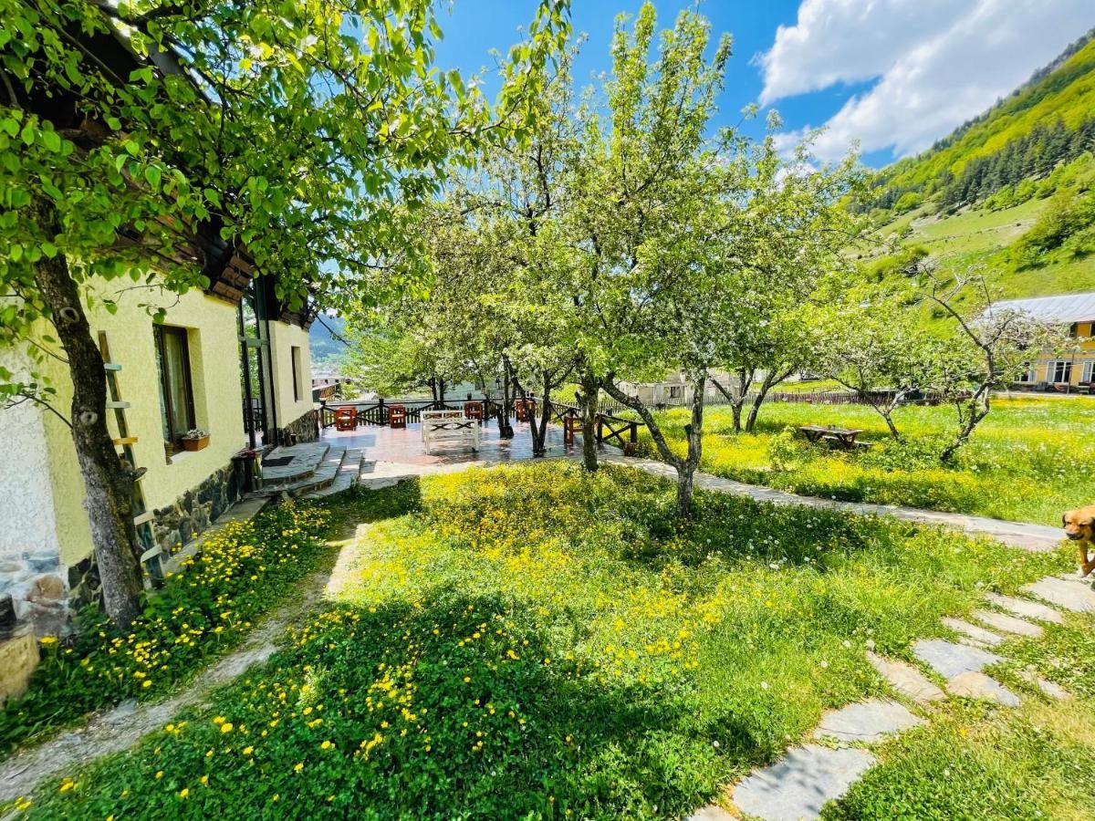 Ioska'S House Hotel Местия Екстериор снимка