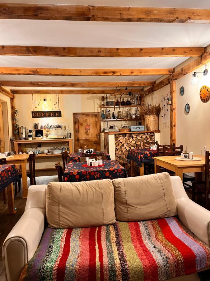 Ioska'S House Hotel Местия Екстериор снимка